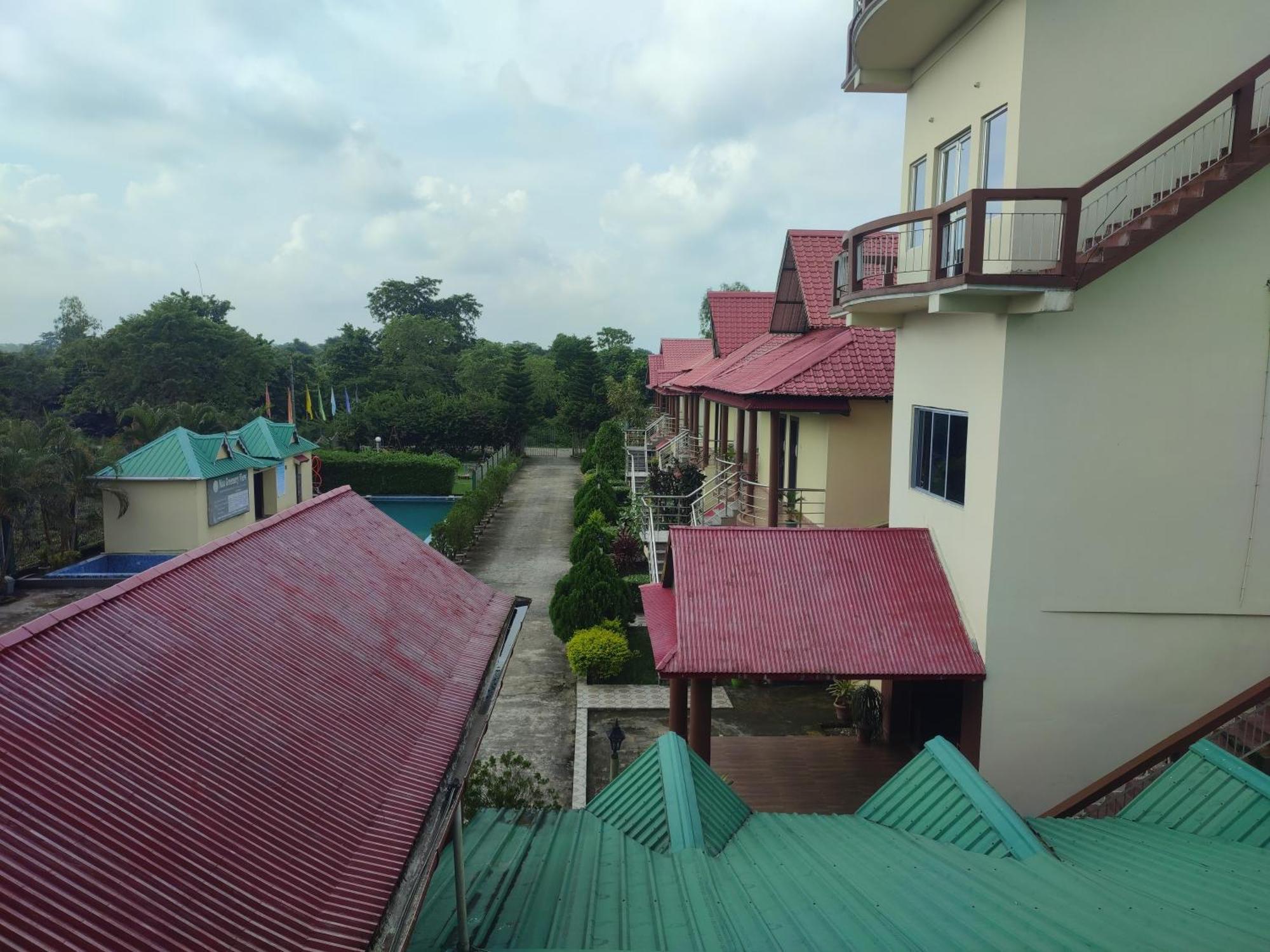 Maa Greenary View - A Holiday Resort Alipur Duar Buitenkant foto