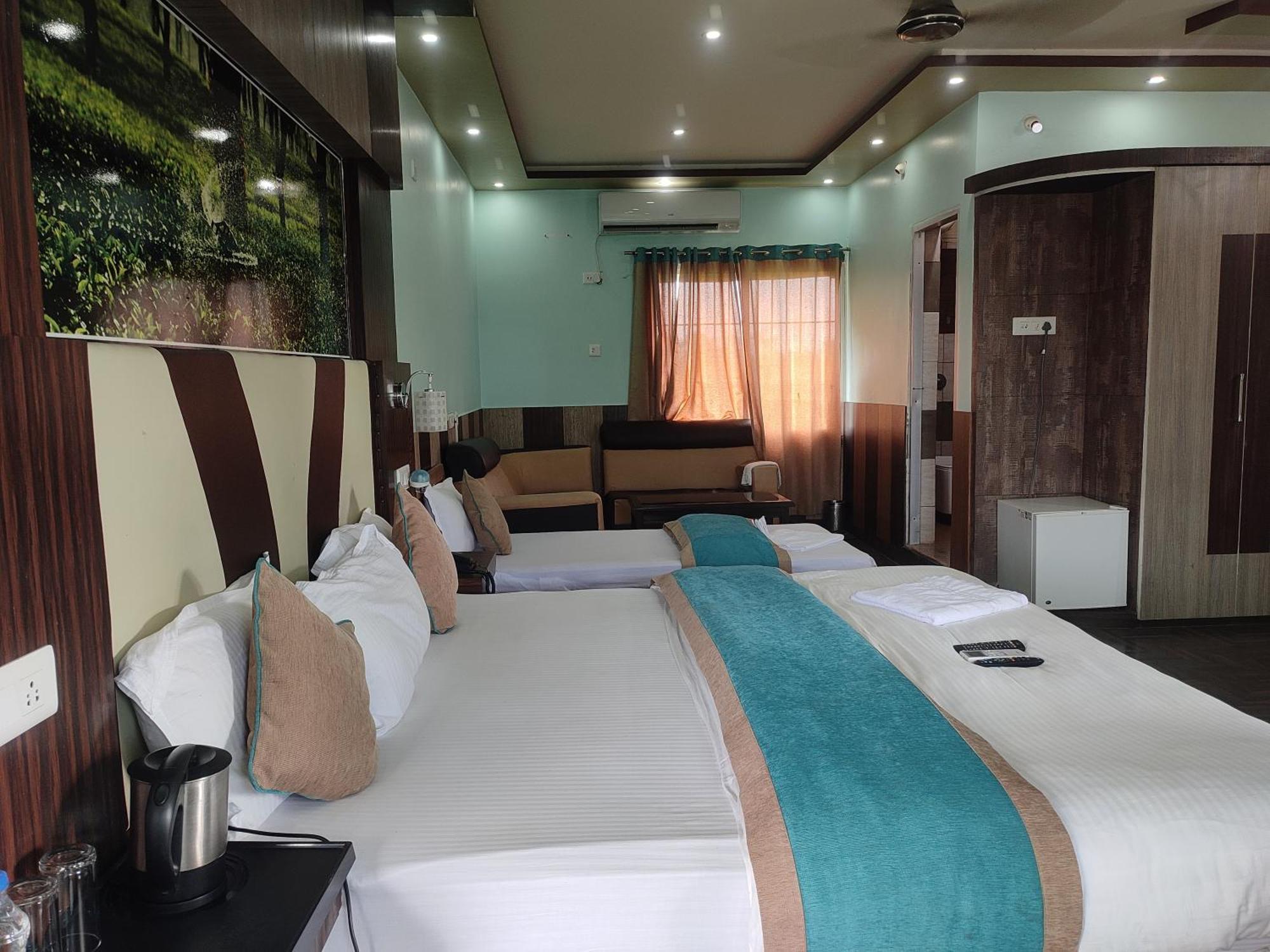 Maa Greenary View - A Holiday Resort Alipur Duar Buitenkant foto